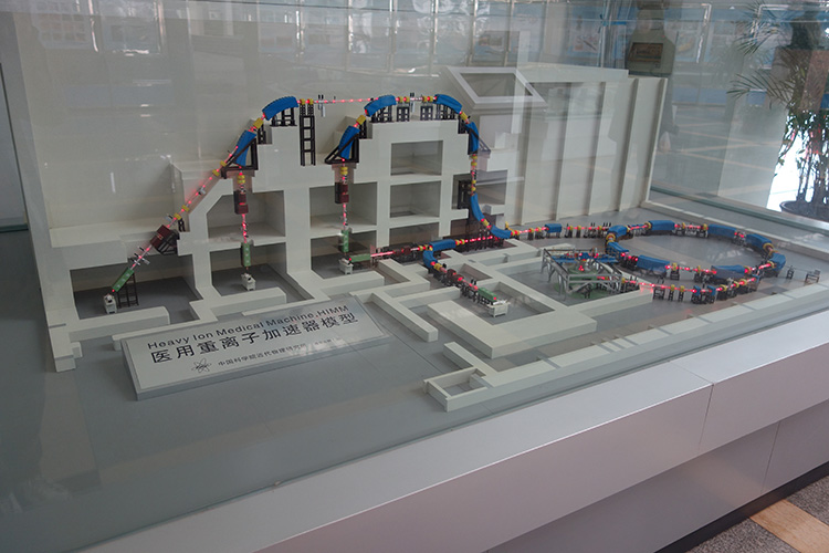 醫(yī)用重離子加速器模型 醫(yī)用重離子加速器模型